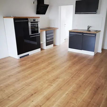 Apartamento - Neu Renoviert&voll Ausgestattet, Moderne Mit Küche&balkon